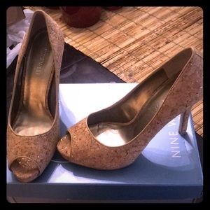 Nine West Cork Peep Toe Pumps Size 7